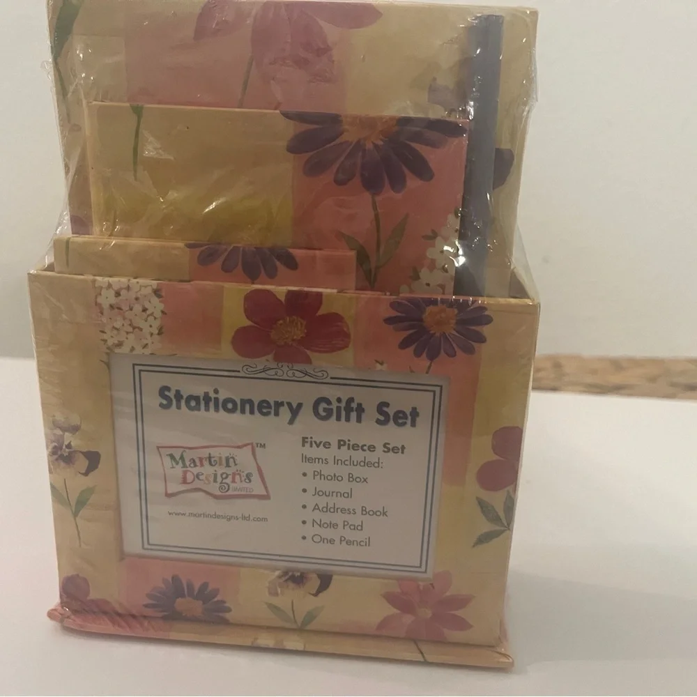 Floral Stationery Gift Set for Teachers New Unused Journal Notes Desk Set
